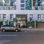*One On Albert 511*Studio Apartment - Swimming Pool, Wi-Fi & Netflix*