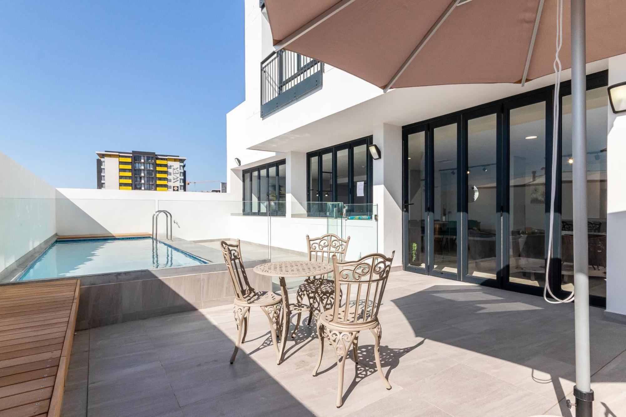 Apartment *one On Albert 511*studio - Swimming Pool, Wi-fi & Netflix* *